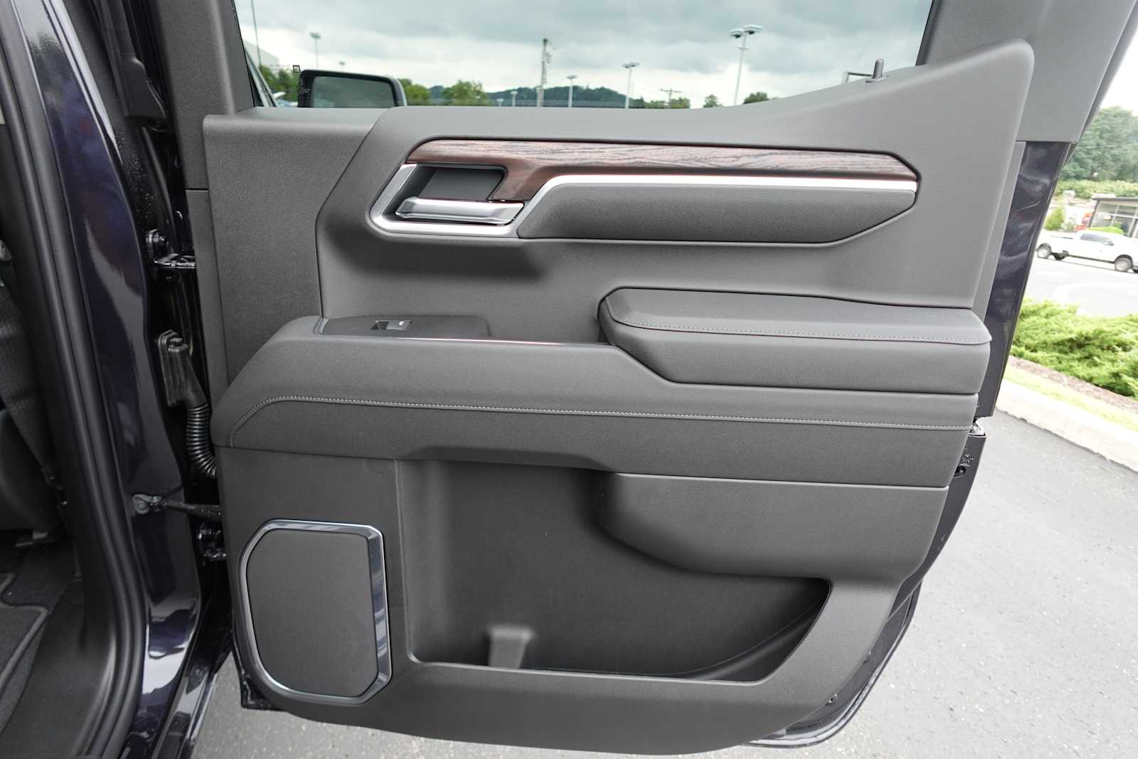 2026 GMC Sierra 1500 SLT - Photo 27