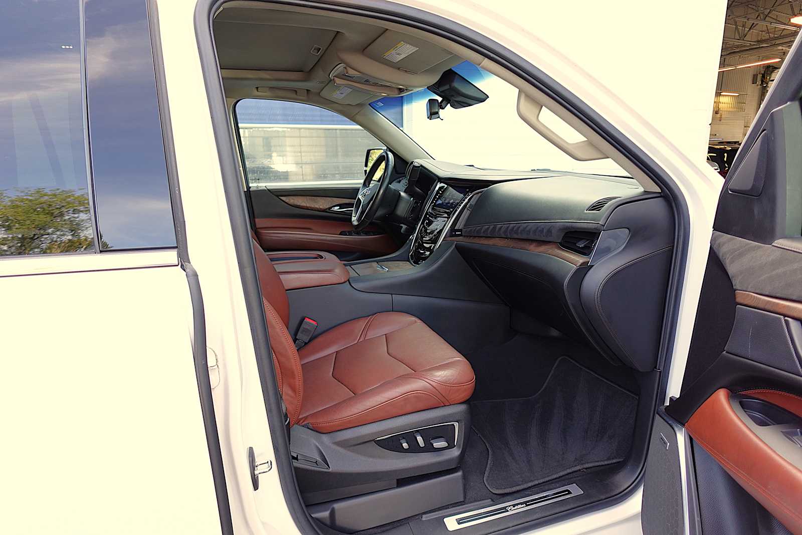 2019 Cadillac Escalade Luxury - Photo 31