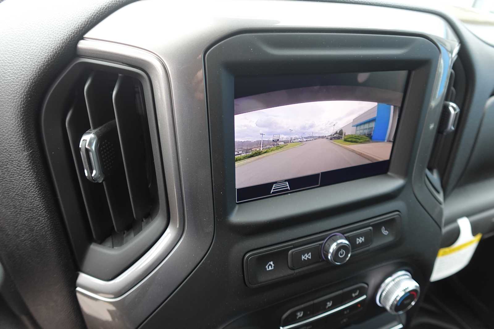 2026 GMC Sierra 3500 Chassis Cab Pro - Photo 25