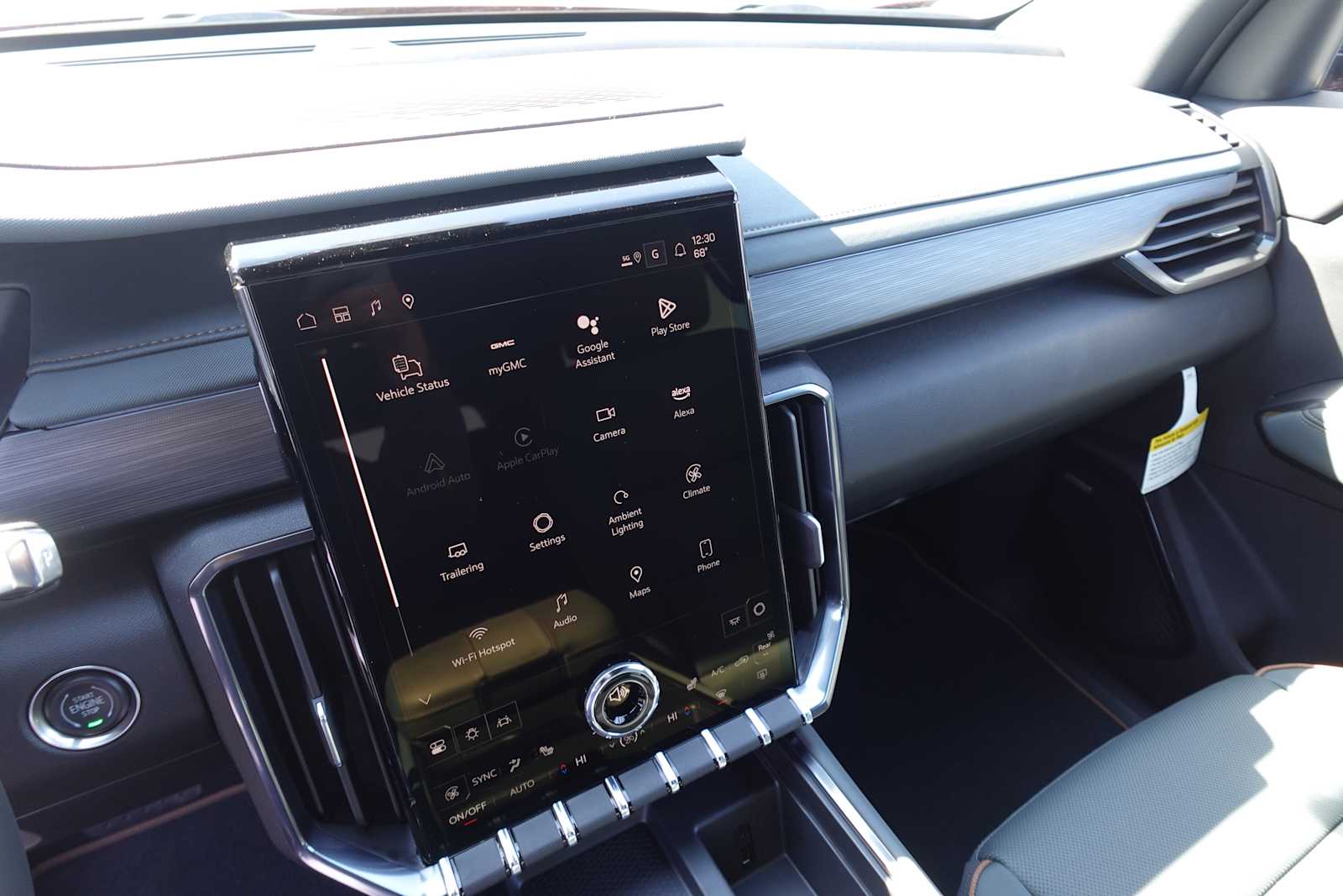 2025 GMC Acadia AT4 - Photo 21
