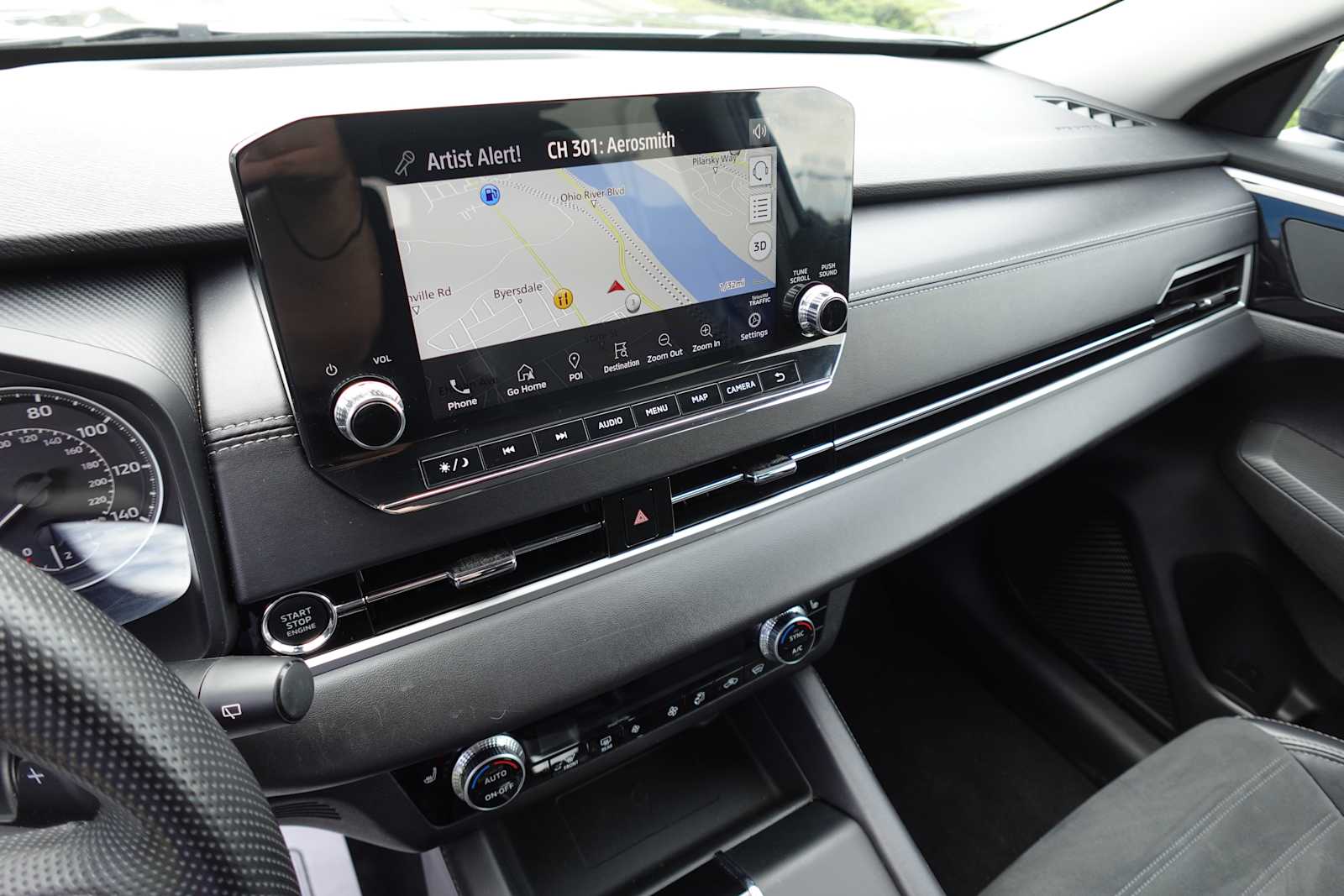 2024 Mitsubishi Outlander SE - Photo 17