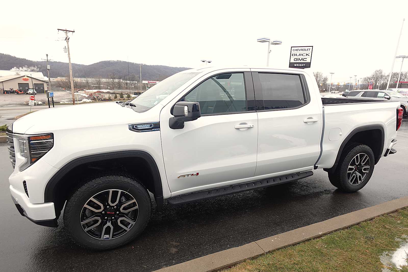2026 GMC Sierra 1500 AT4 - Photo 7