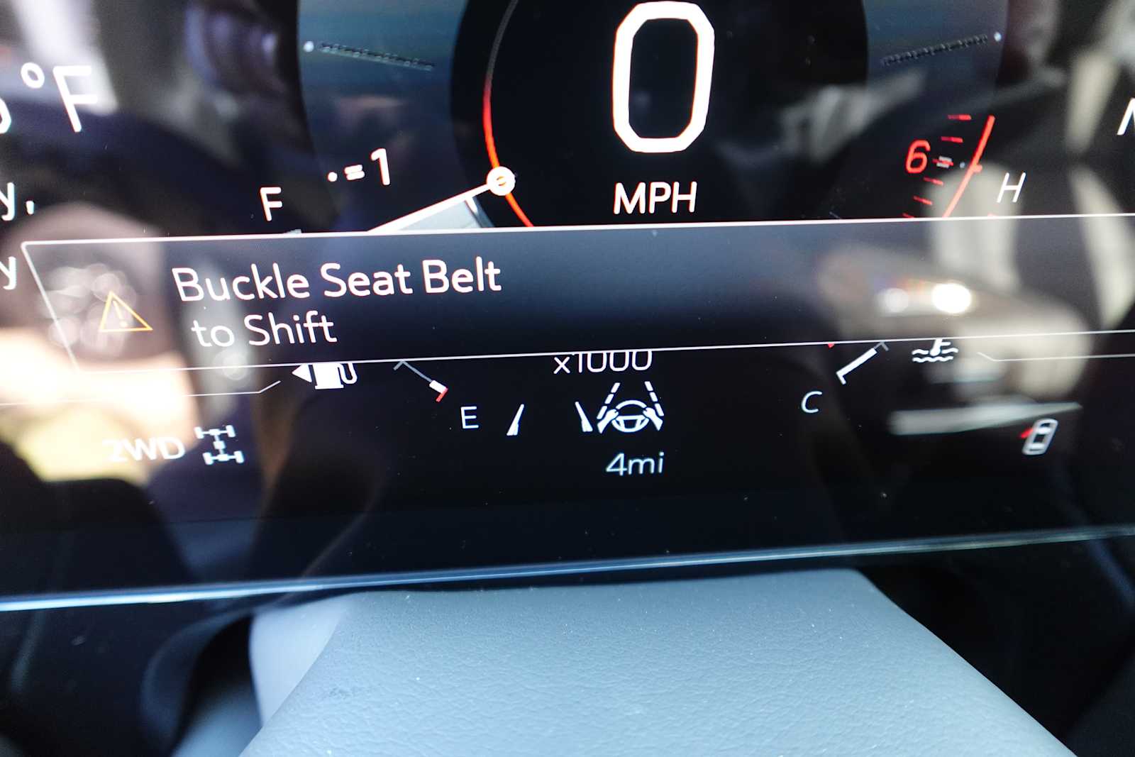2026 GMC Yukon Denali - Photo 18