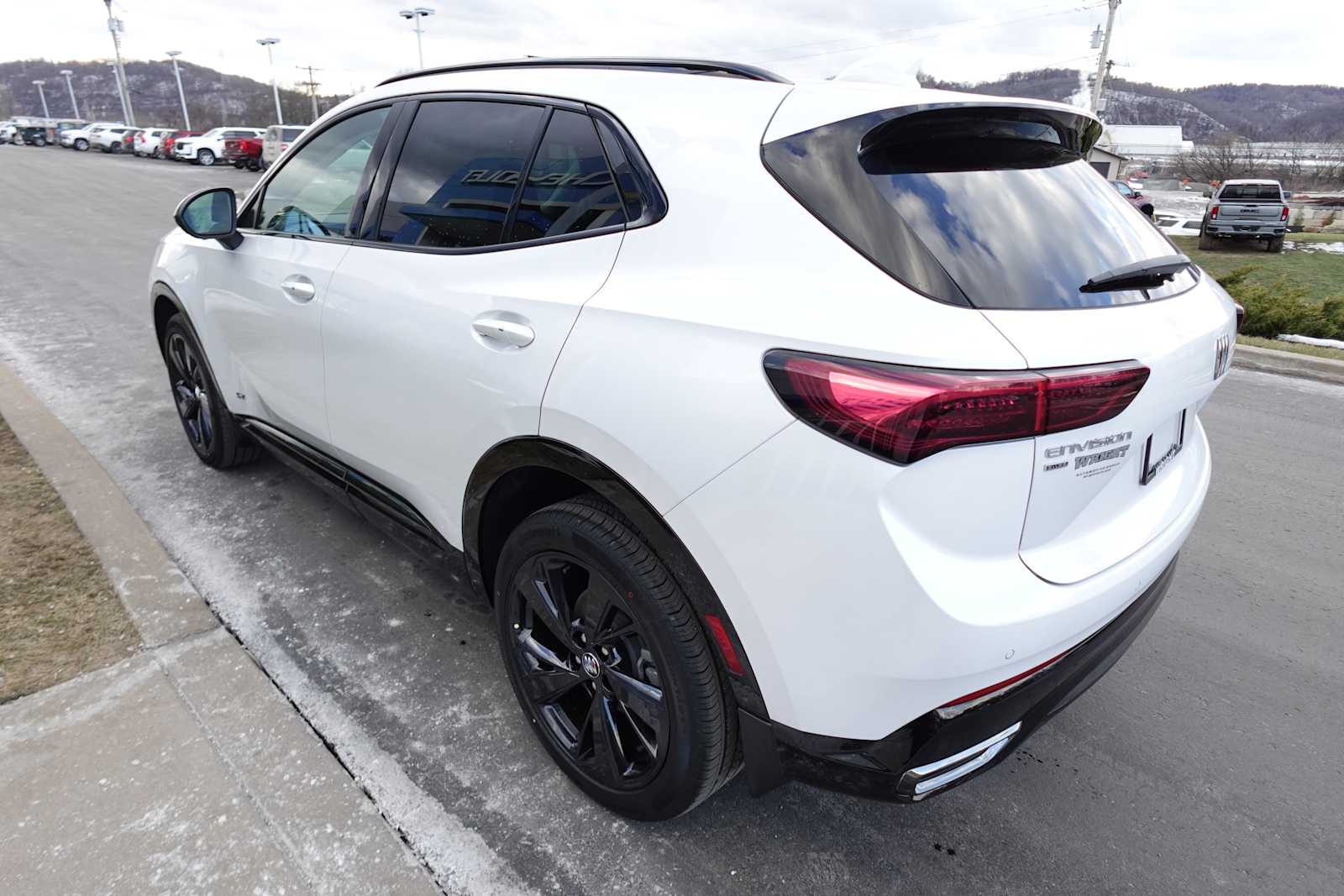 2026 Buick Envision Sport Touring - Photo 5