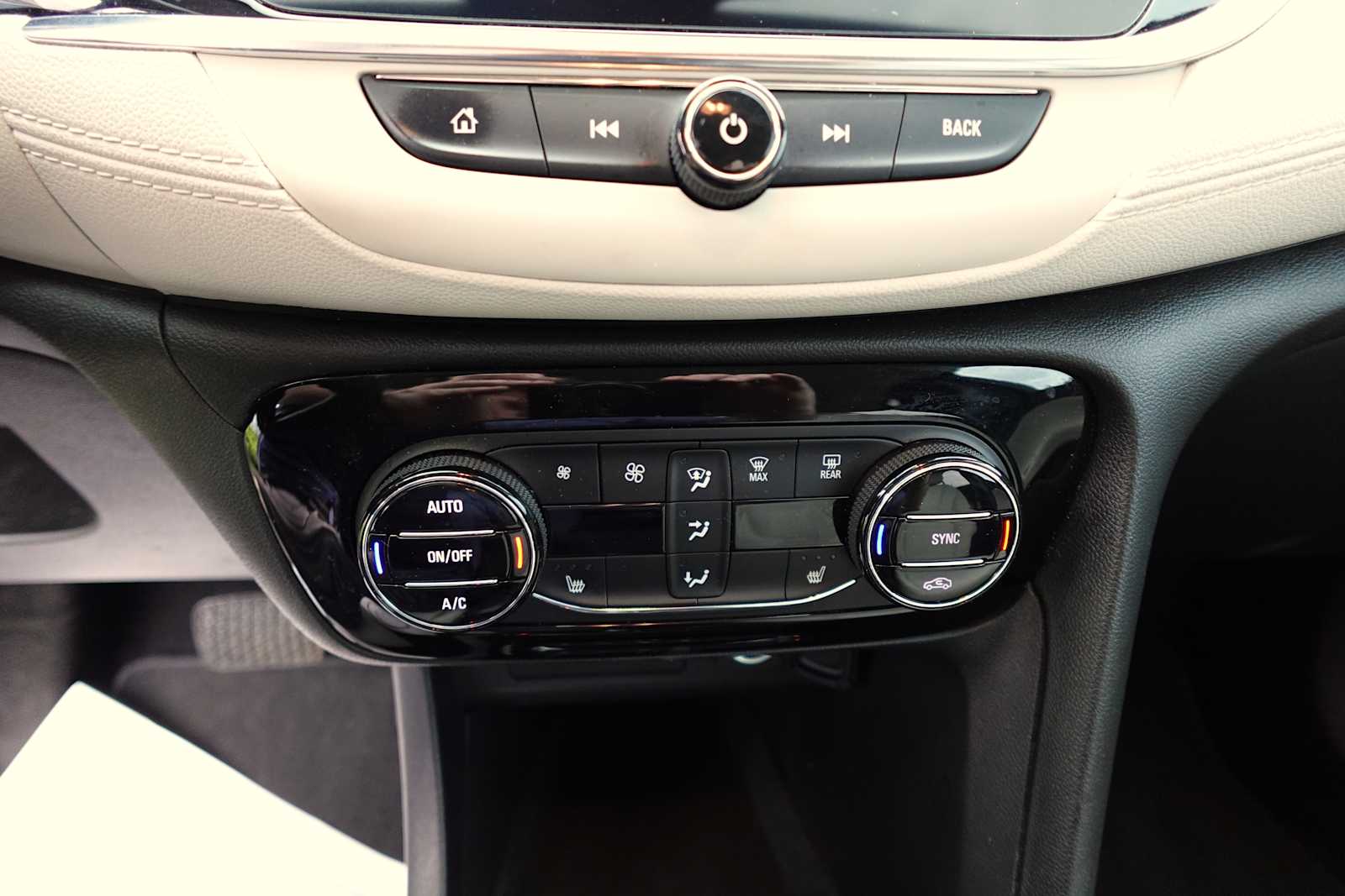 2021 Buick Encore GX Select - Photo 21