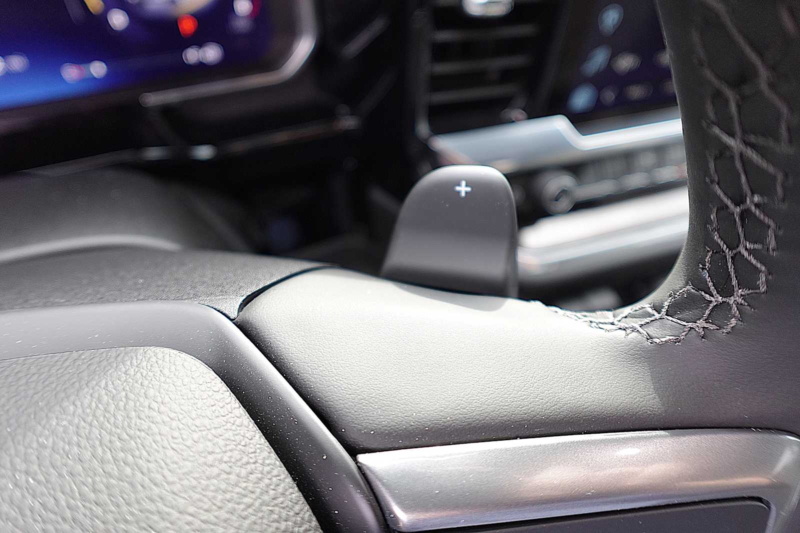 2026 GMC Acadia AT4 - Photo 18