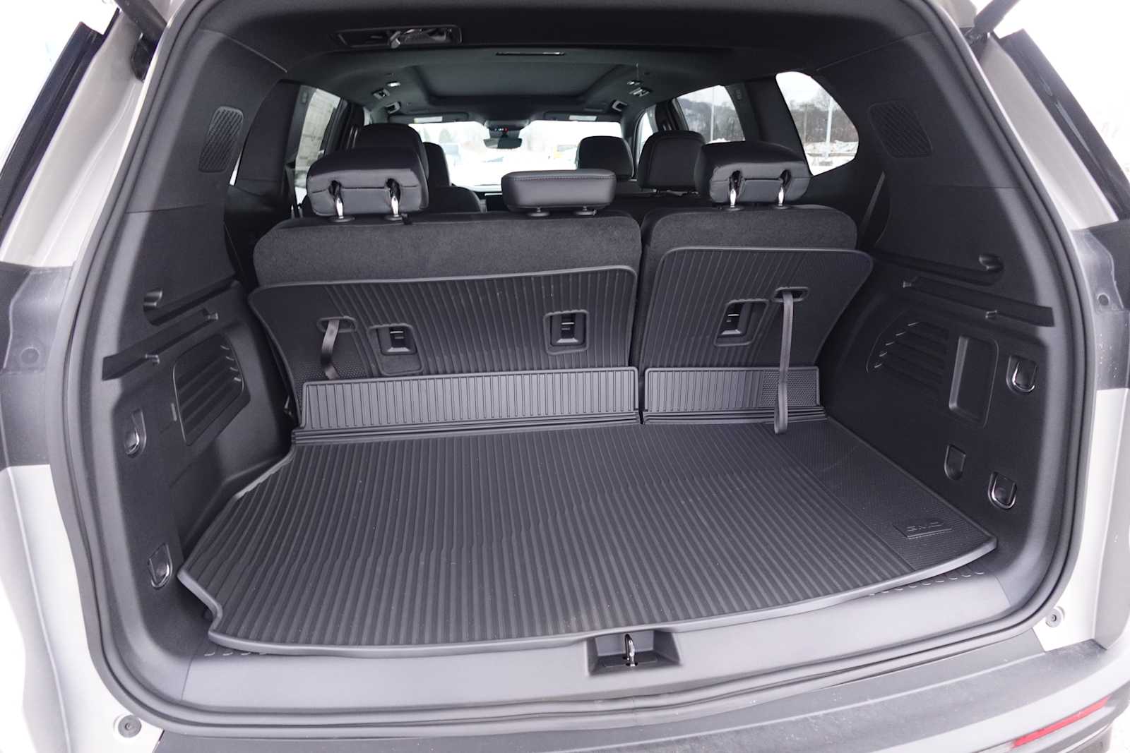 2026 GMC Acadia AT4 - Photo 29