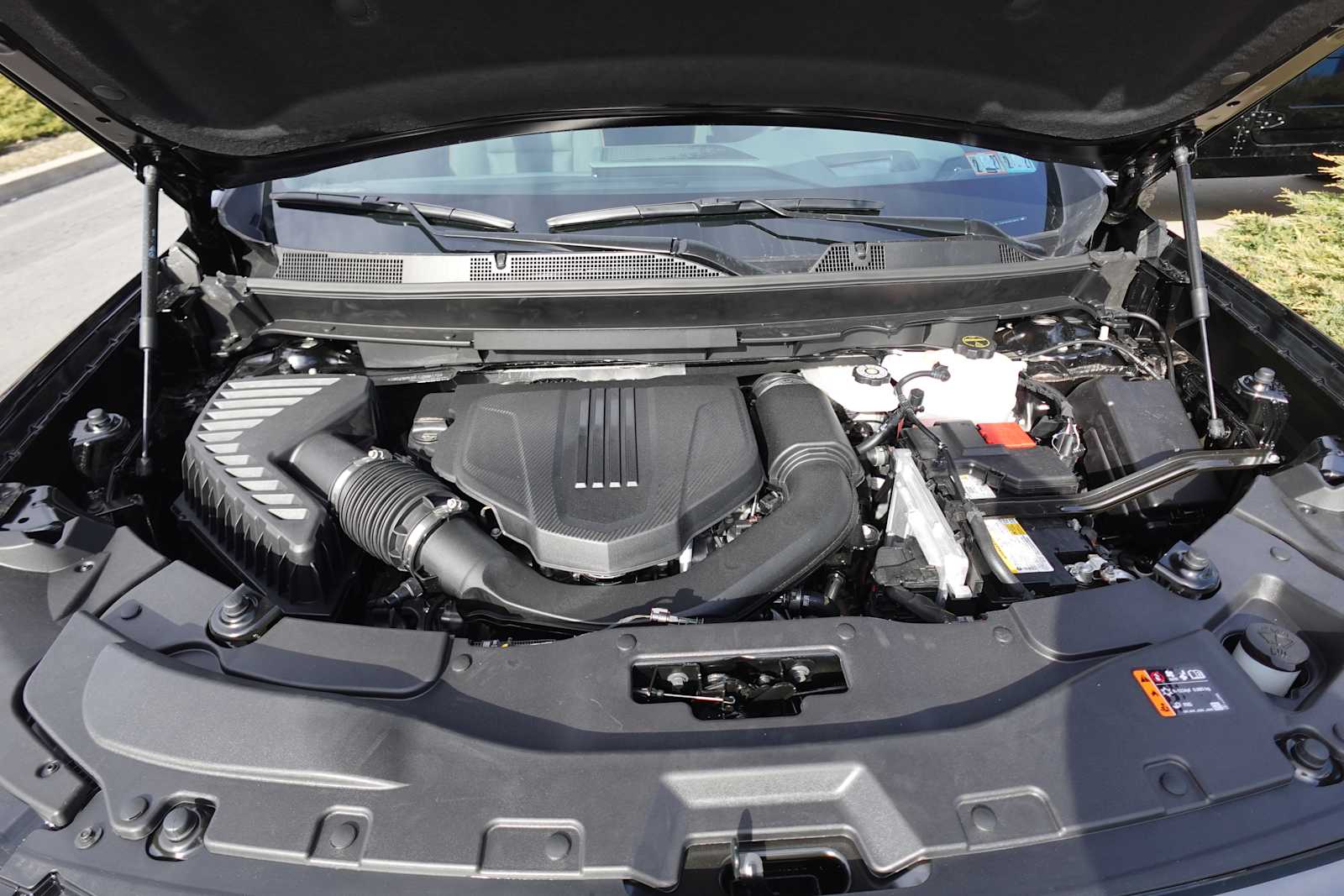 2026 GMC Acadia AT4 - Photo 31