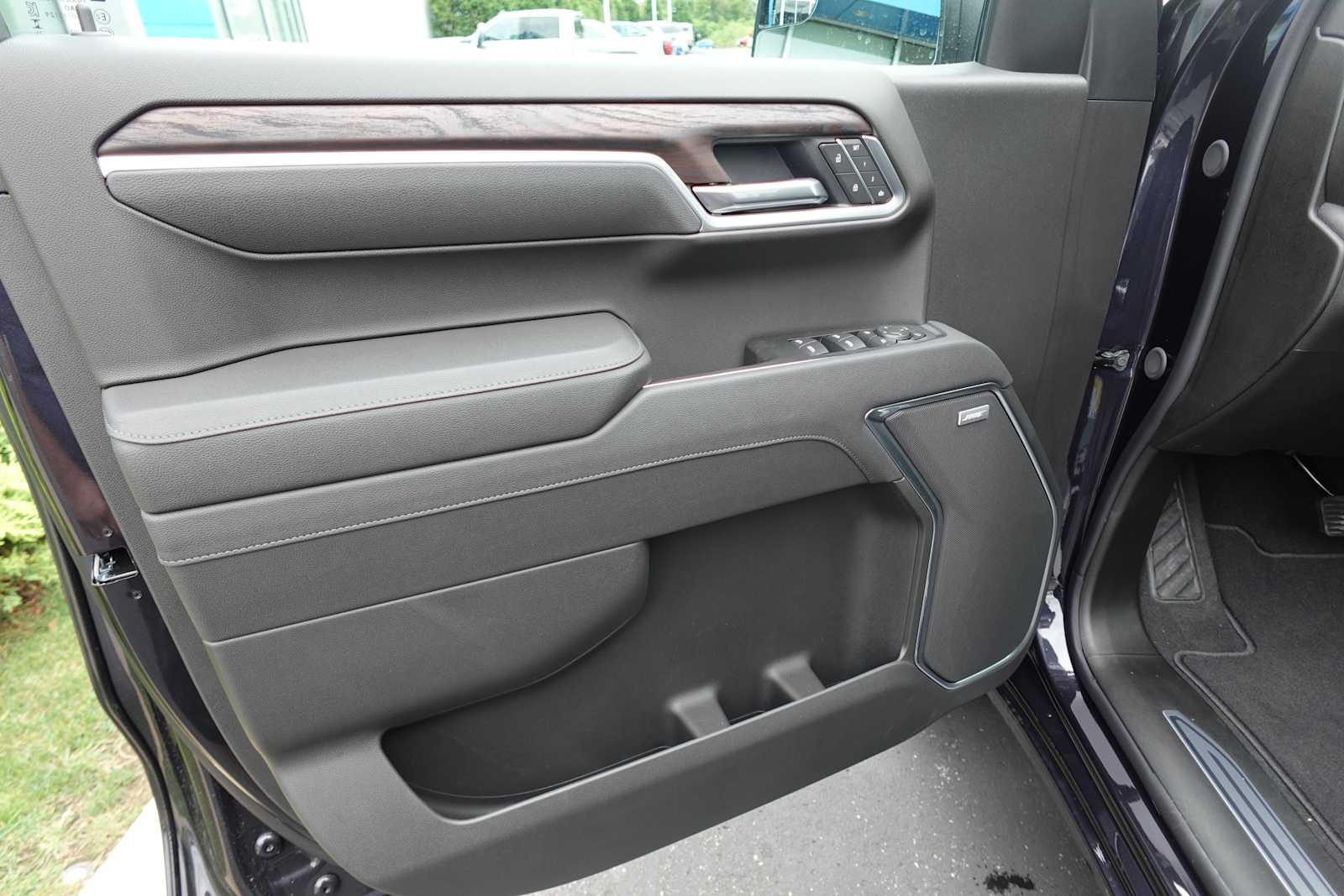 2026 GMC Sierra 1500 SLT - Photo 14