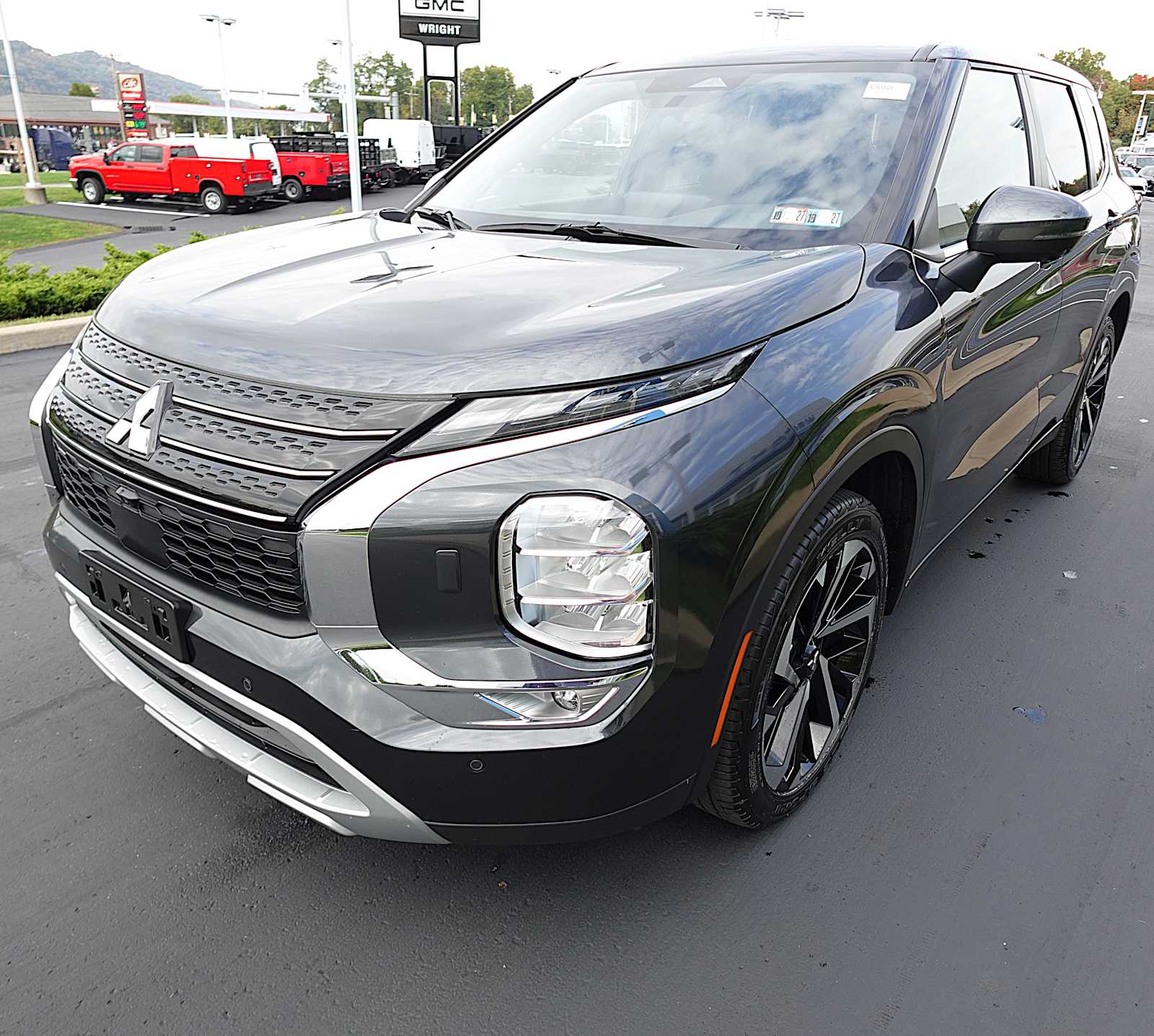 2024 Mitsubishi Outlander SE - Photo 7