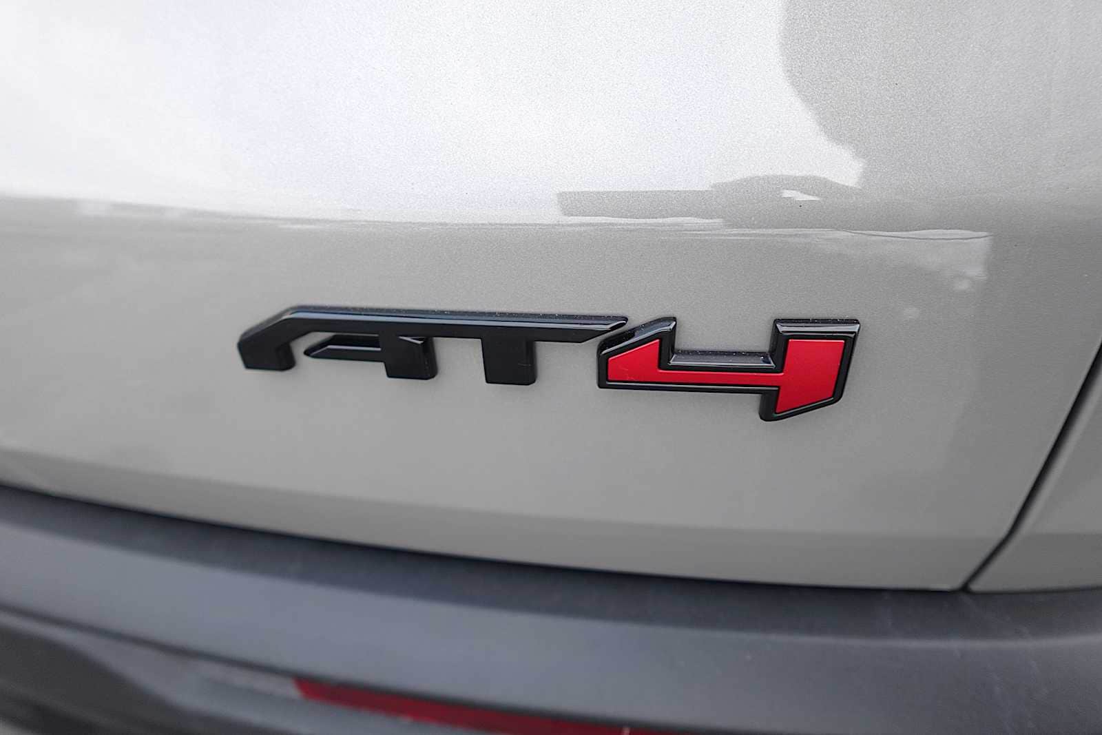 2026 GMC Acadia AT4 - Photo 10