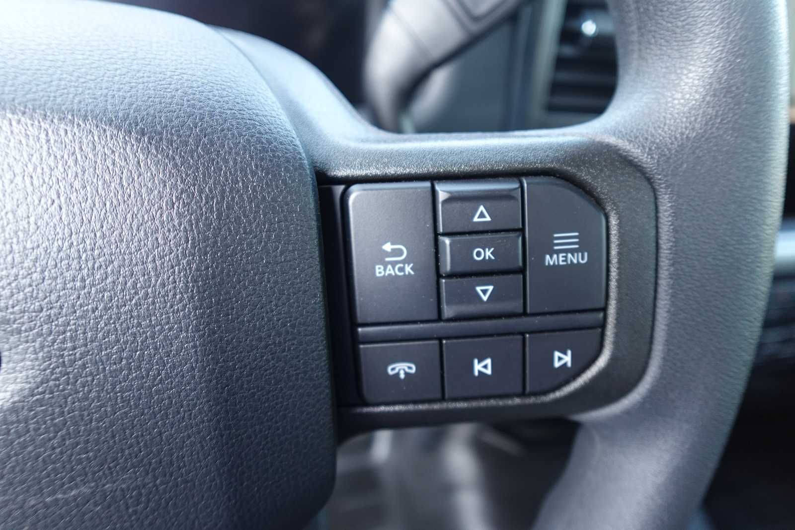 2025 Ford F-150 XL - Photo 17