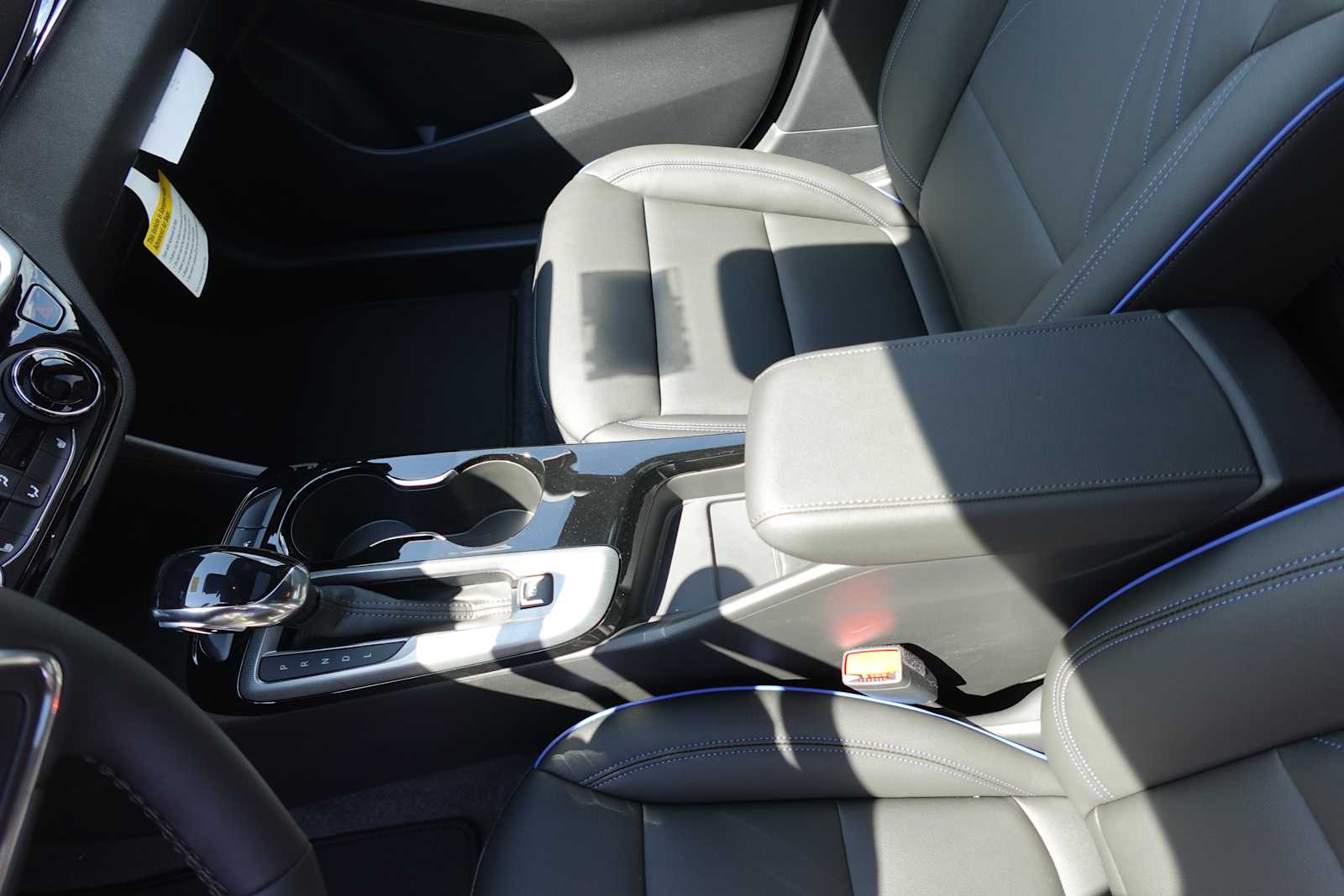 2026 Buick Envista Sport Touring - Photo 14