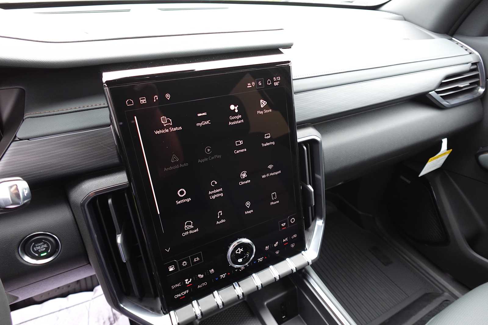 2026 GMC Acadia AT4 - Photo 20