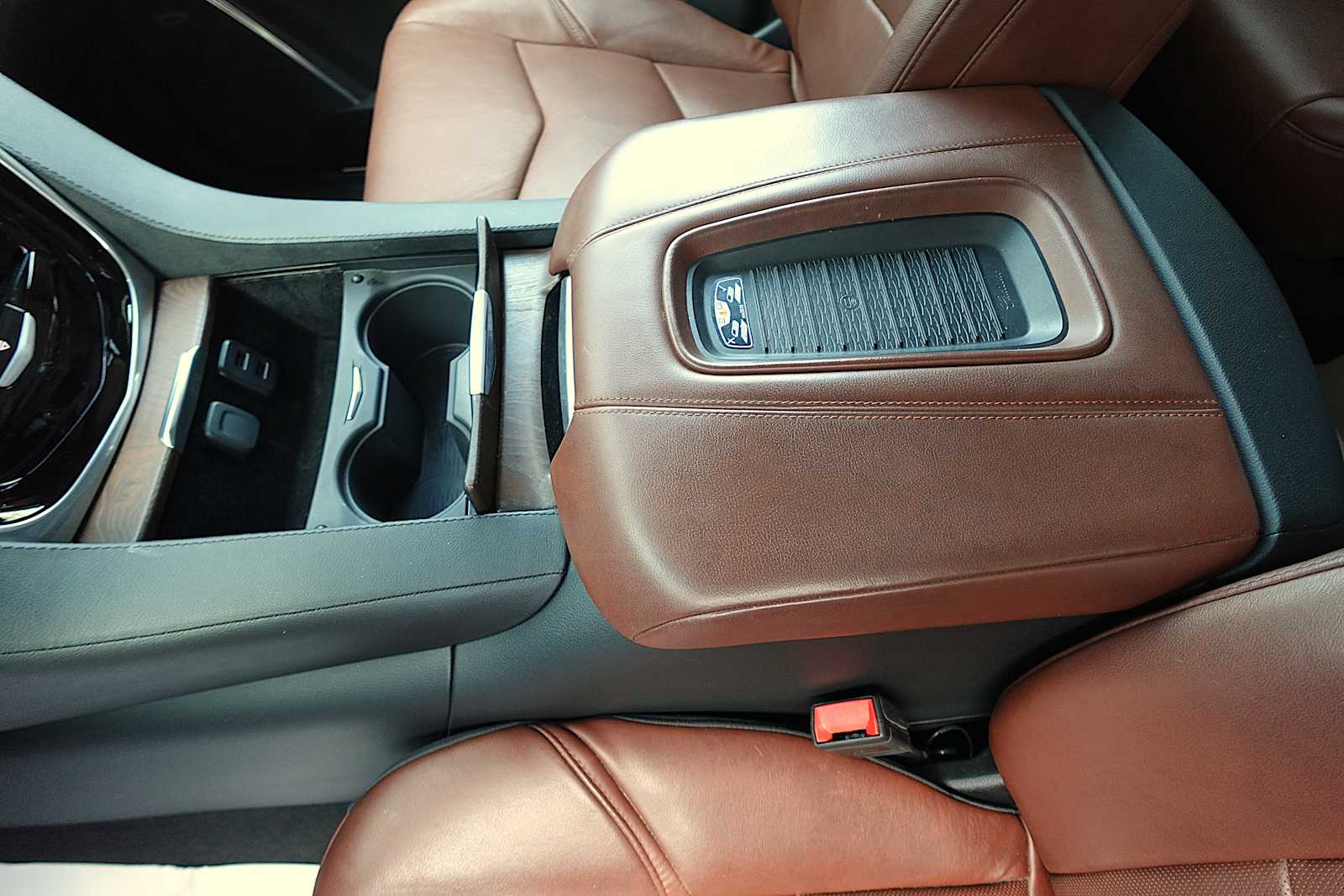 2019 Cadillac Escalade Luxury - Photo 20