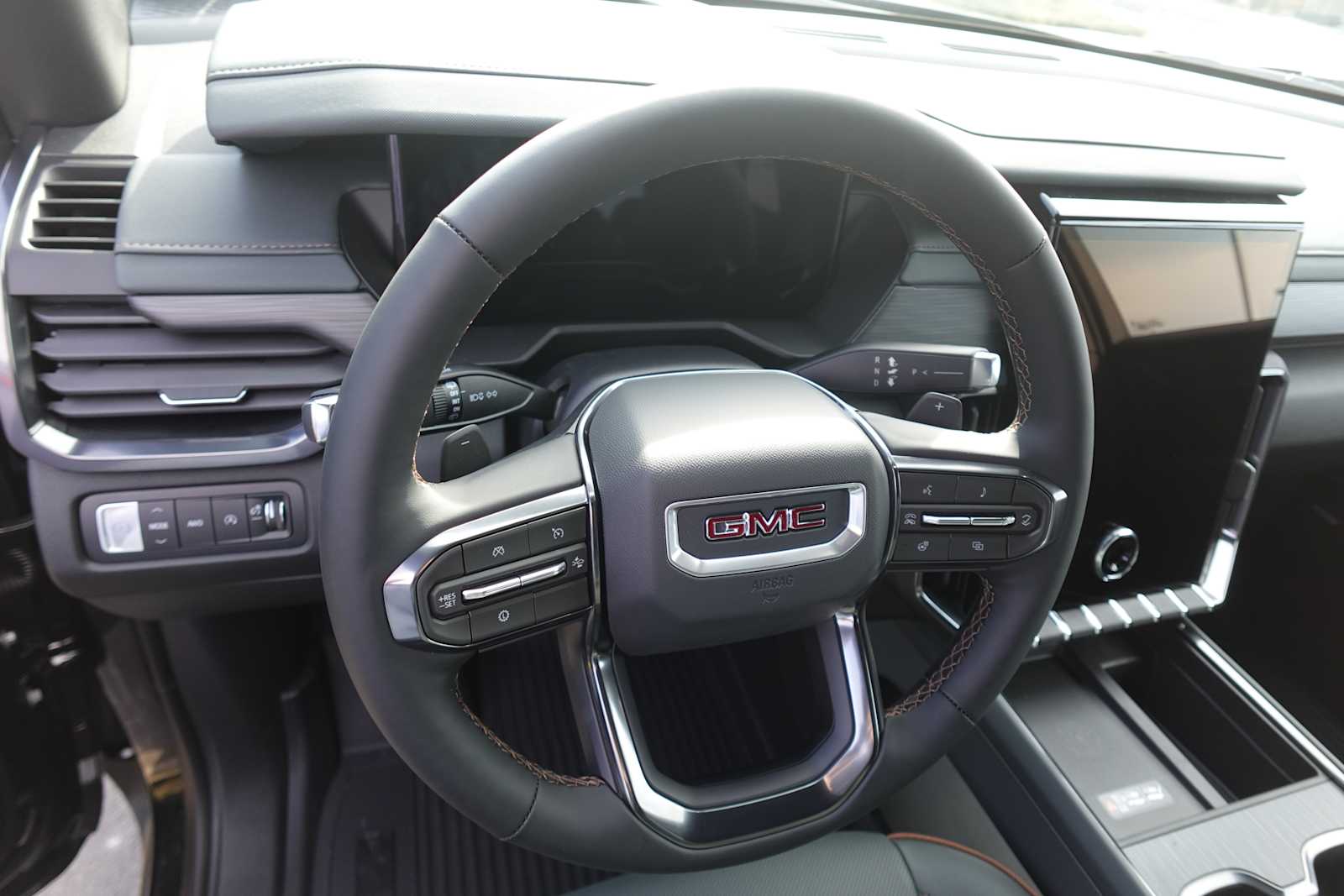 2026 GMC Acadia AT4 - Photo 13
