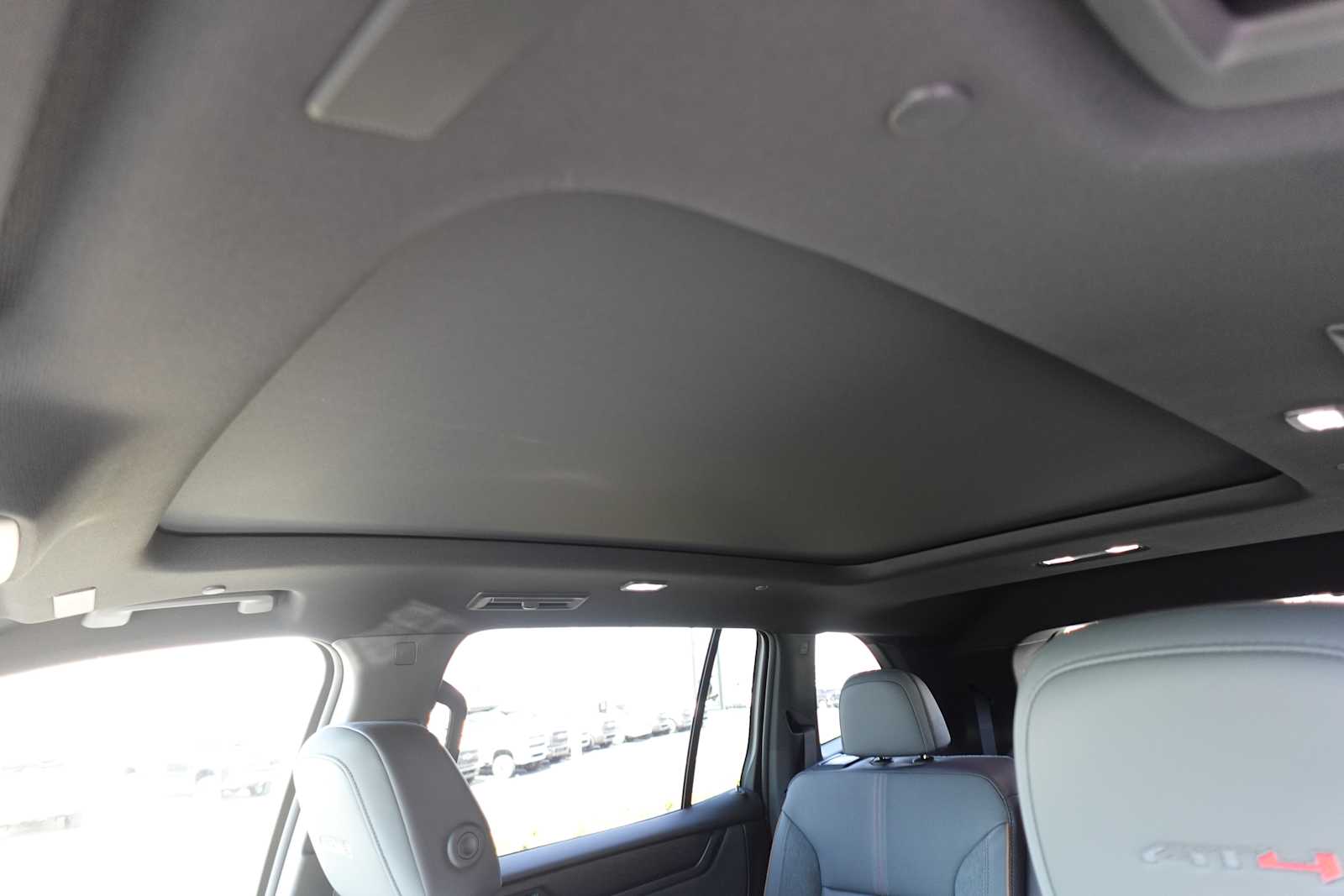 2025 GMC Acadia AT4 - Photo 27