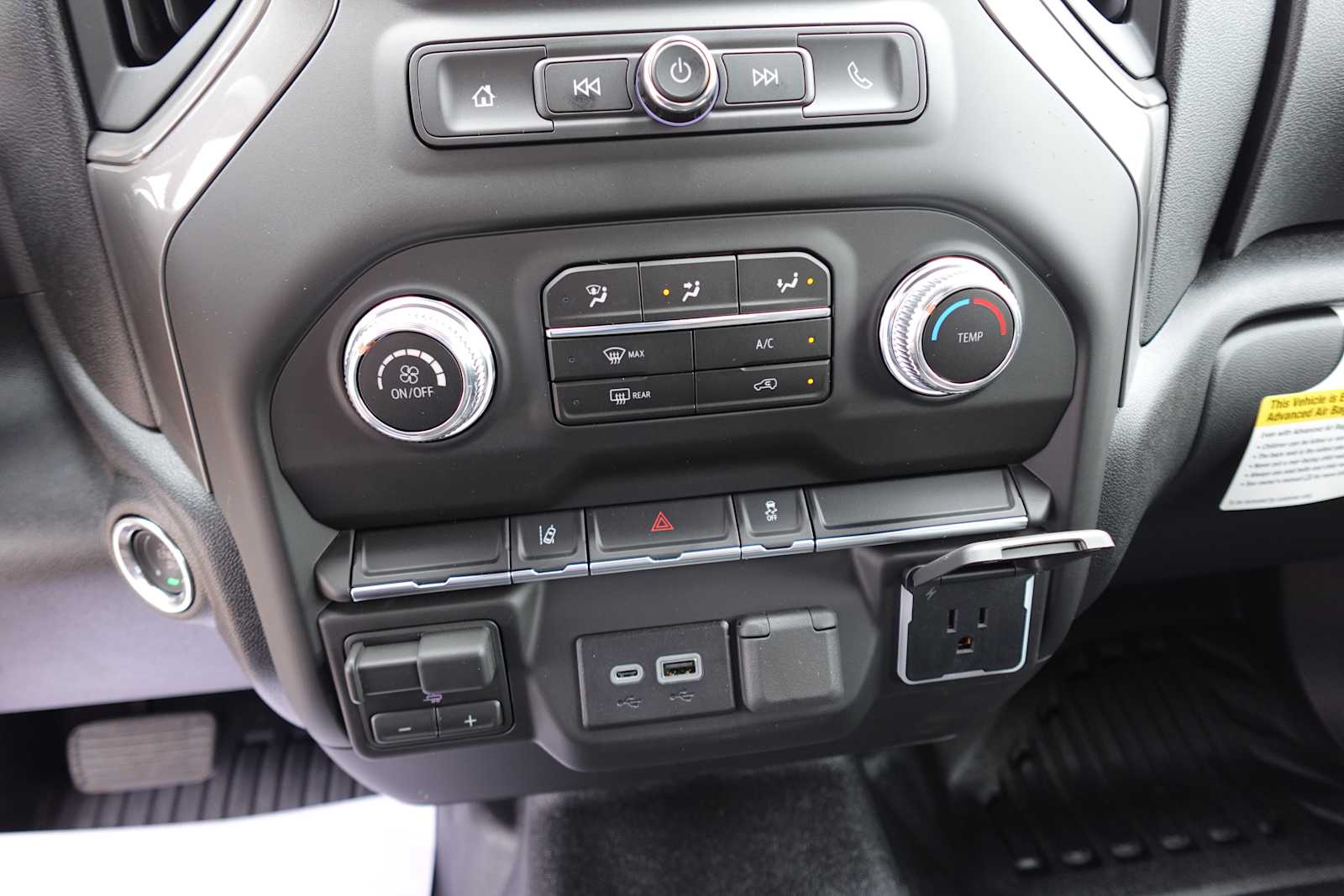 2026 GMC Sierra 3500HD Pro - Photo 23