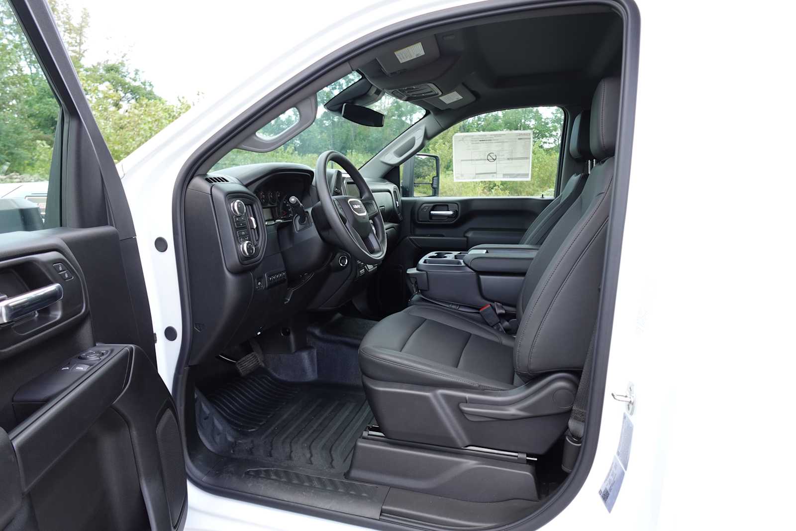 2026 GMC Sierra 3500HD Pro - Photo 15