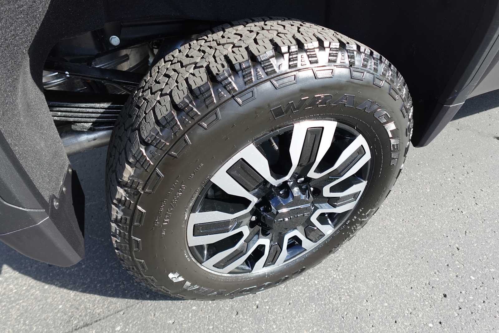 2026 GMC Sierra 2500HD Denali Ultimate - Photo 42