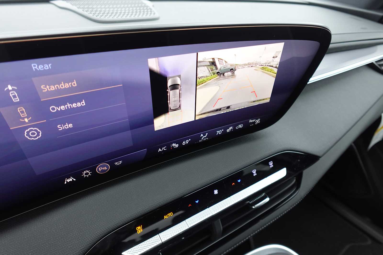 2025 Buick Enclave Preferred - Photo 20