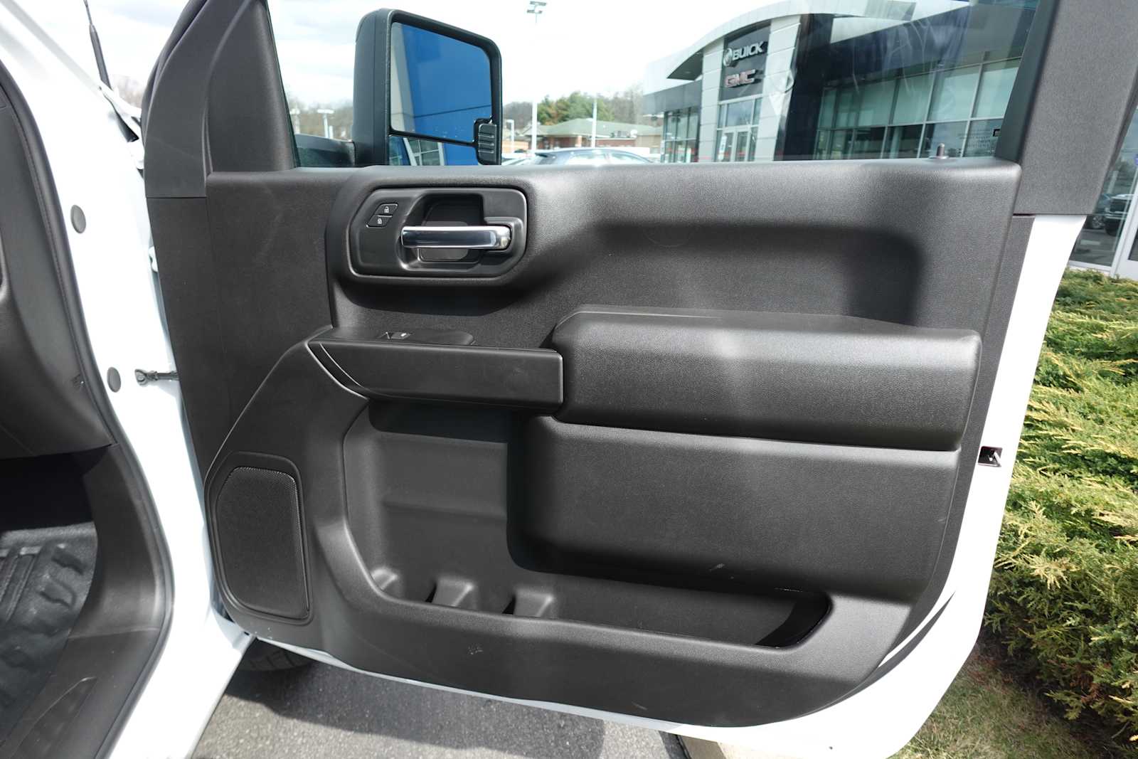 2026 GMC Sierra 3500 Chassis Cab Pro - Photo 28
