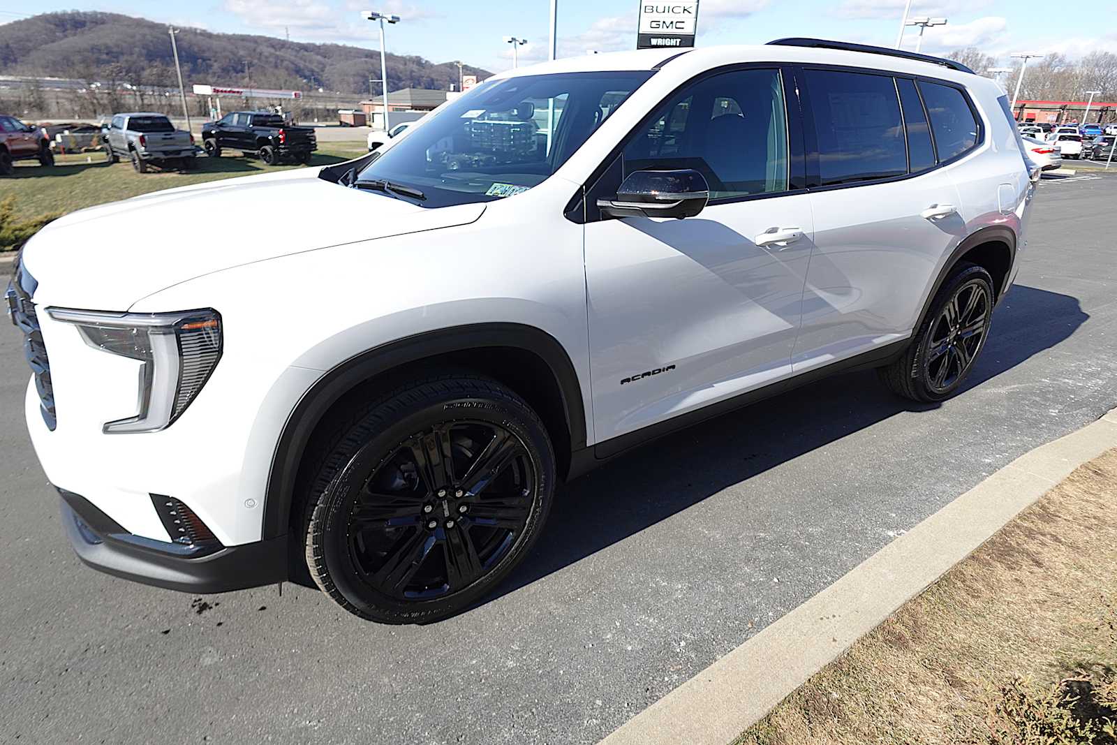 2025 GMC Acadia Elevation - Photo 7