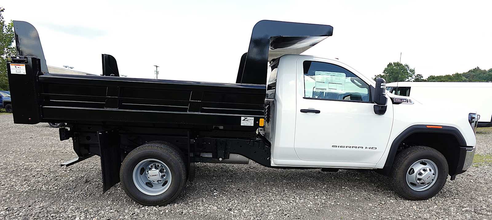 2026 GMC Sierra 3500HD Pro - Photo 6