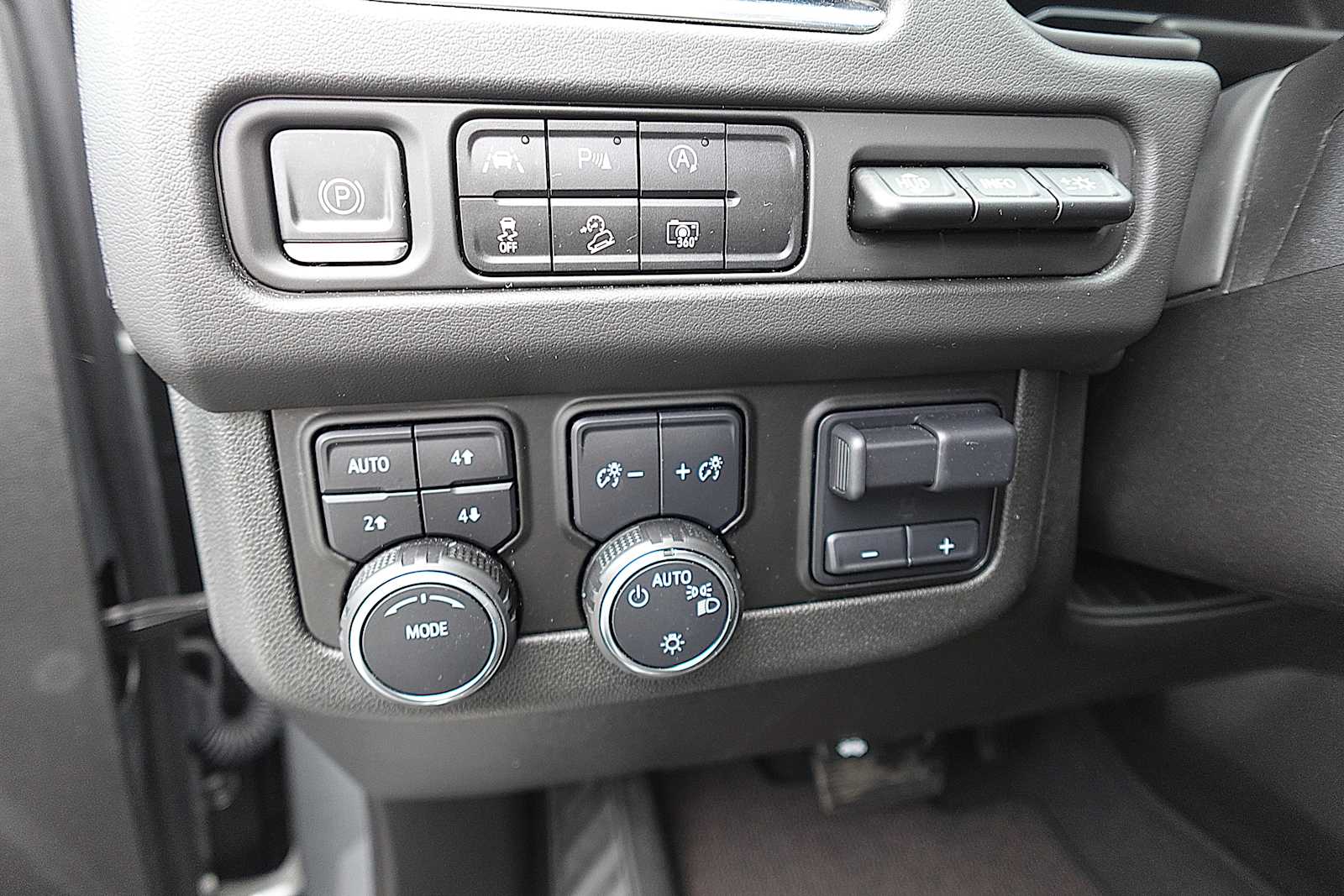 2023 Chevrolet Tahoe High Country - Photo 14