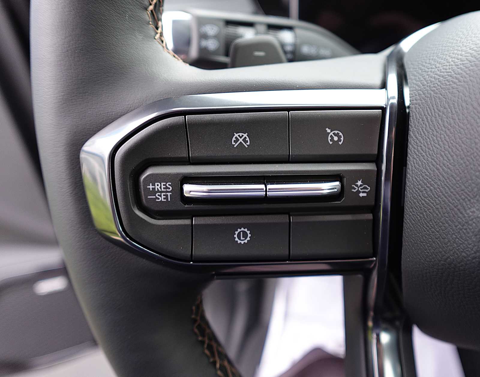 2026 GMC Acadia AT4 - Photo 15