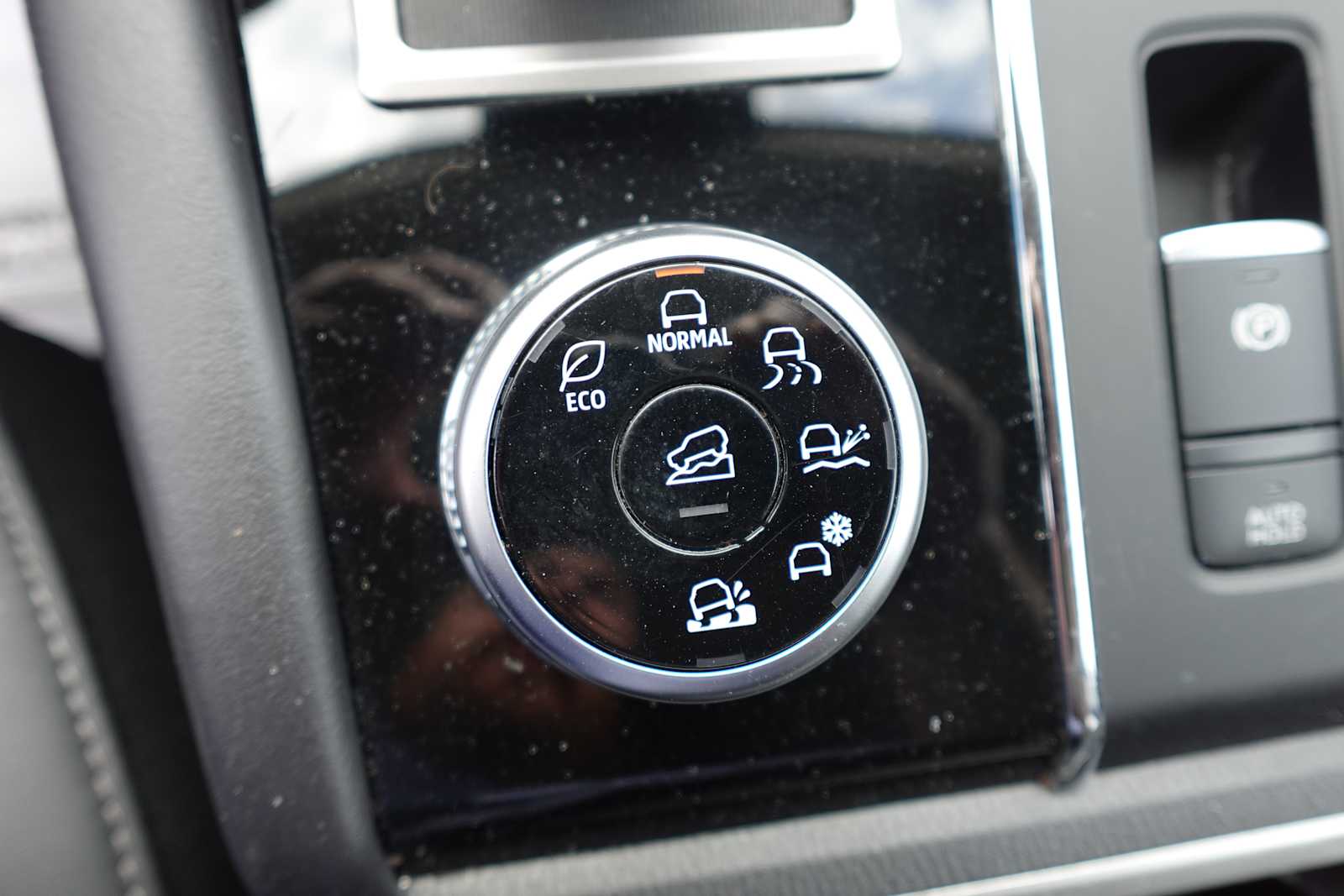 2024 Mitsubishi Outlander SE - Photo 21