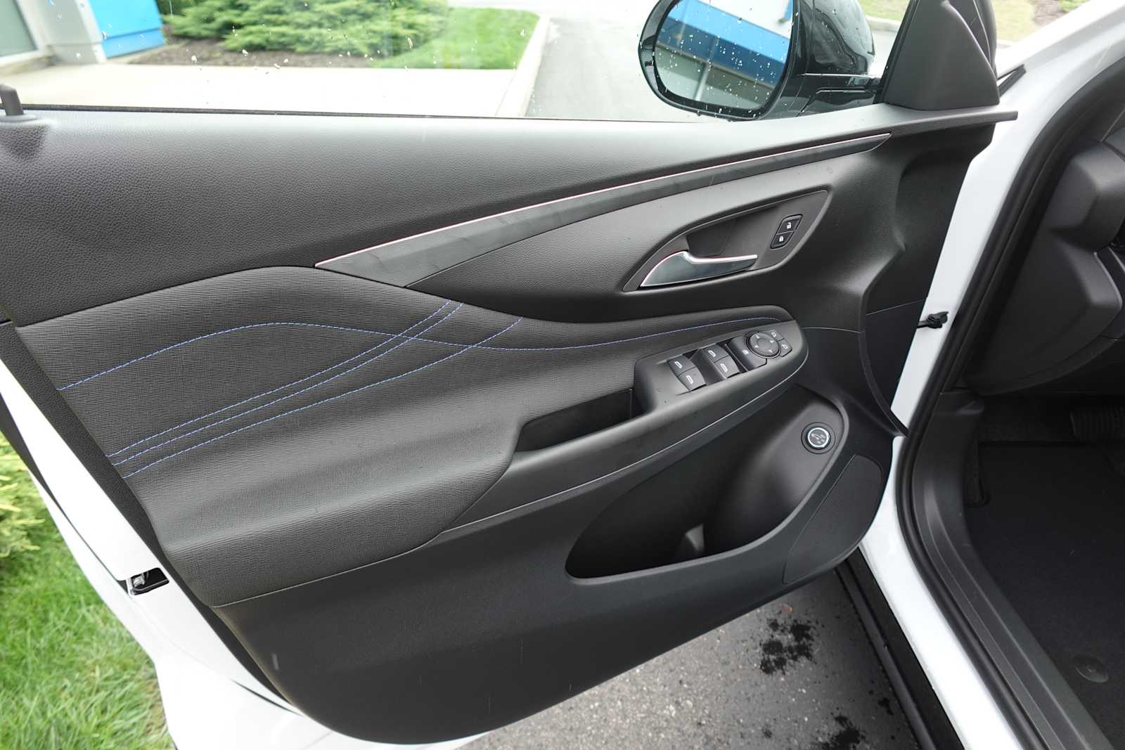 2026 Buick Envista Sport Touring - Photo 11