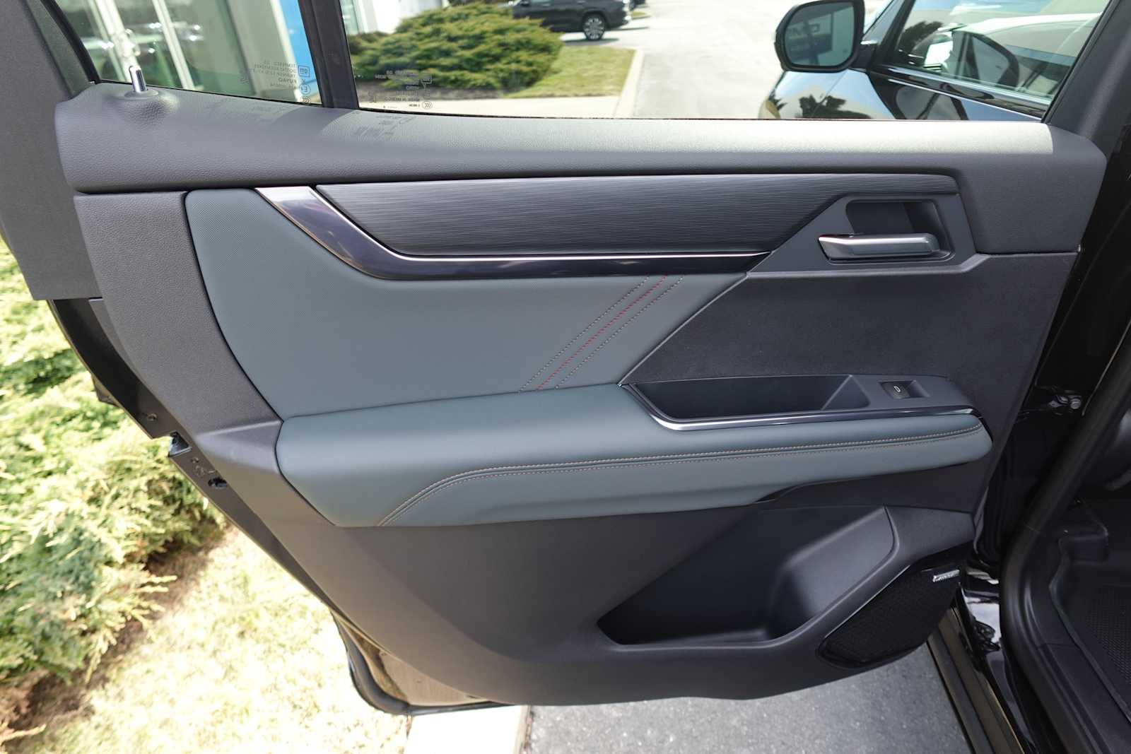 2026 GMC Acadia AT4 - Photo 23