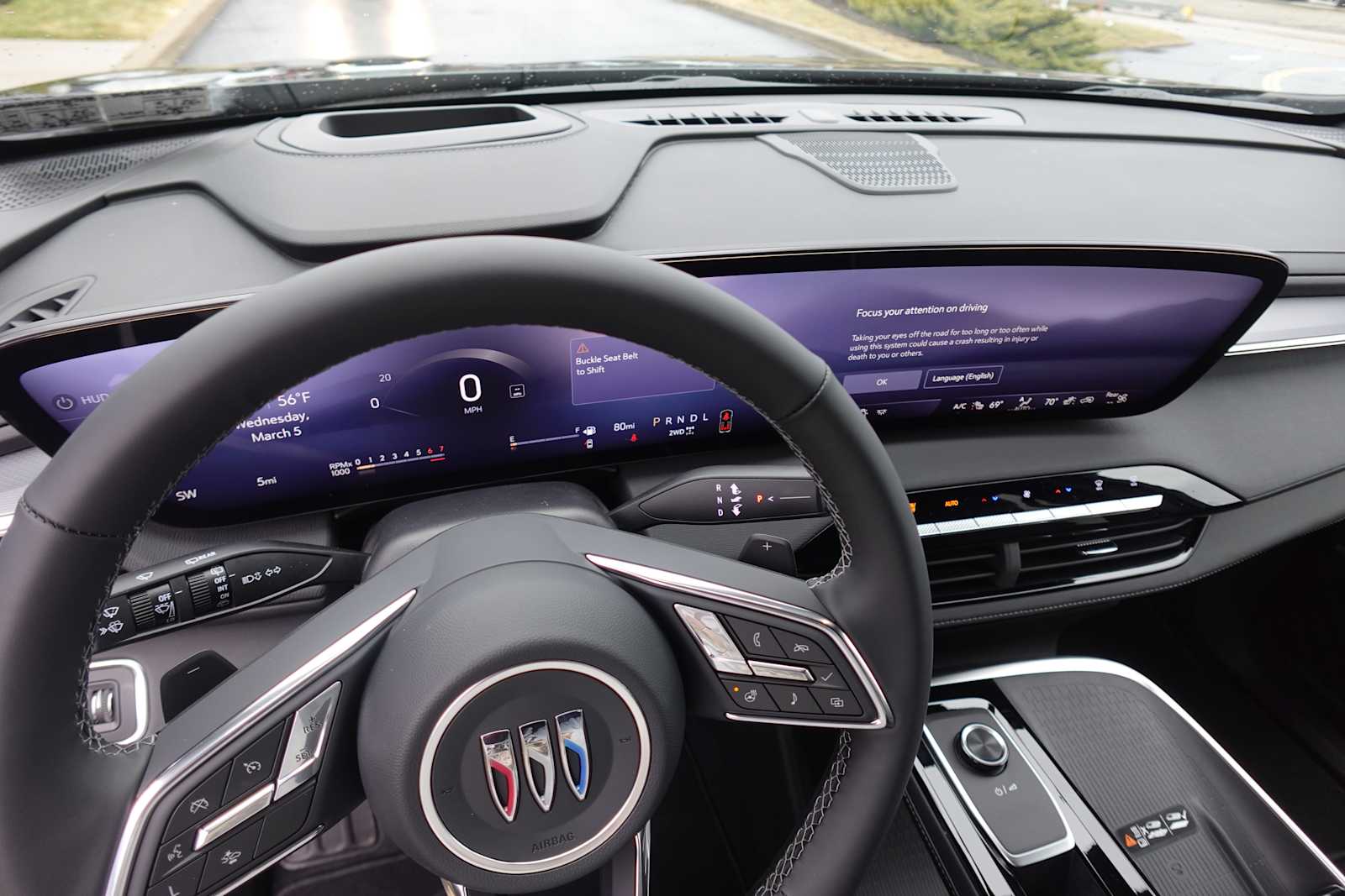 2025 Buick Enclave Preferred - Photo 18