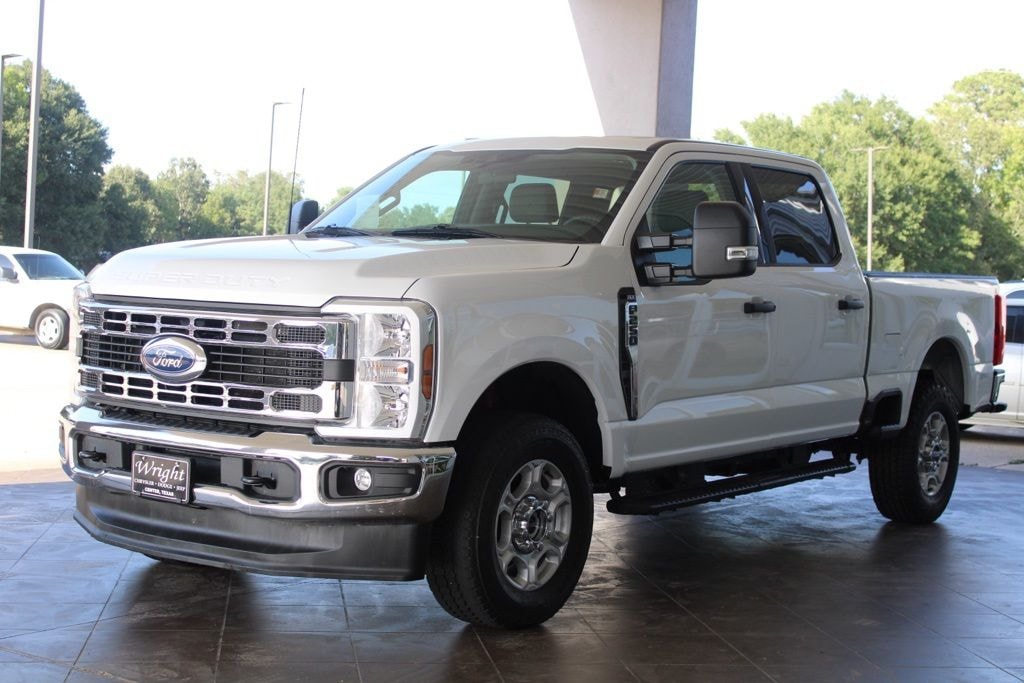 Used 2025 Ford F-250SD XLT Truck