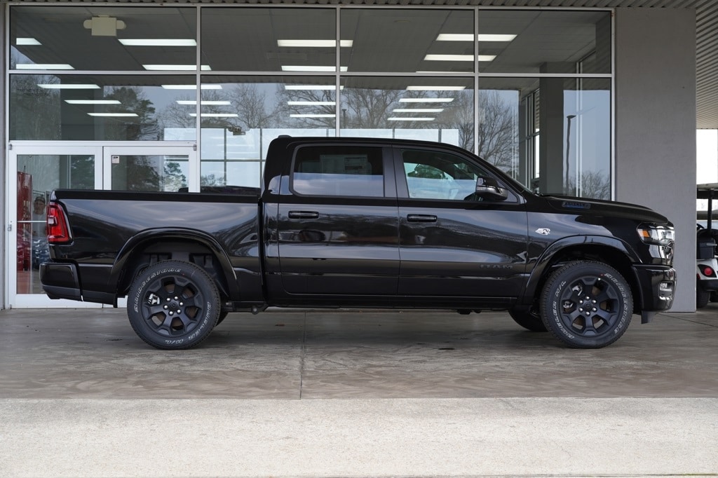 New 2026 Ram 1500 LONE STAR CREW CAB 4X4 5'7 BOX Pickup