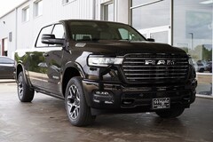2026 Ram 1500 LARAMIE CREW CAB 4X4 5'7 BOX Pickup