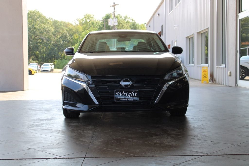 Used 2025 Nissan Altima 2.5 SV Sedan