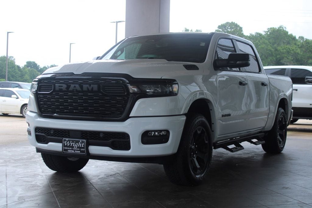 2025 RAM 1500 Big Horn/Lone Star 4x4 Crew Cab 5'7's photo