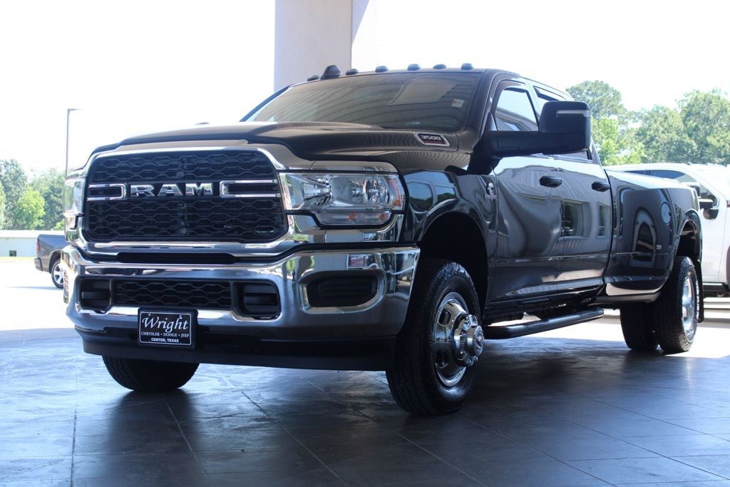2024 RAM 3500 Tradesman 4X4 Crew Cab LWB's photo