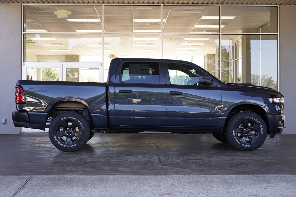 New 2026 Ram 1500 WARLOCK CREW CAB 4X4 5'7 BOX Pickup