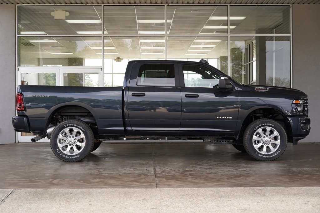 New 2026 Ram 2500 LONE STAR CREW CAB 4X4 6'4 BOX Pickup