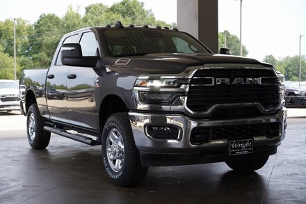 2026 Ram 2500 TRADESMAN CREW CAB 4X4 6'4 BOX Pickup