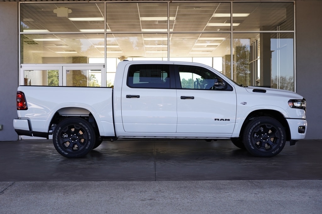 New 2026 Ram 1500 LONE STAR CREW CAB 4X4 5'7 BOX Pickup