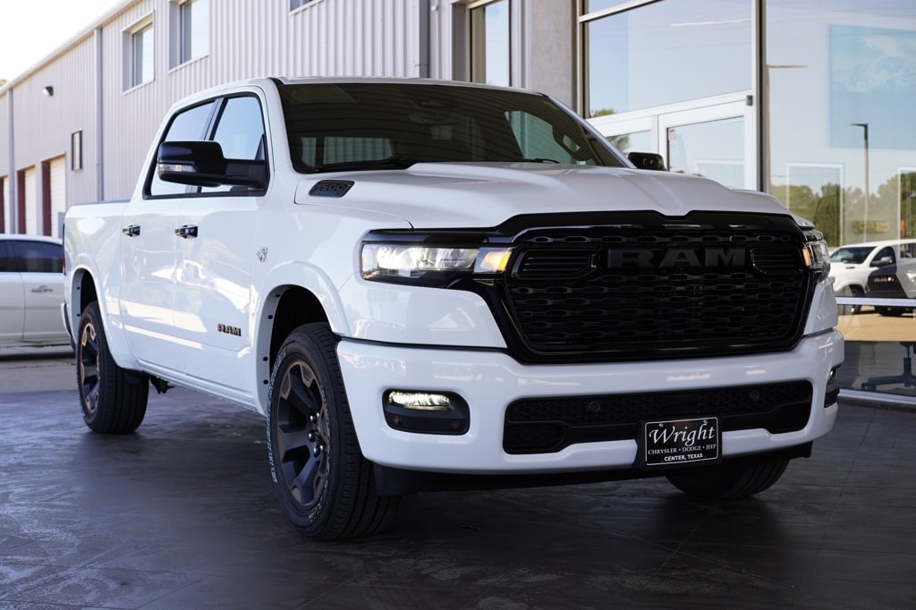 New 2026 Ram 1500 LONE STAR CREW CAB 4X4 5'7 BOX Pickup