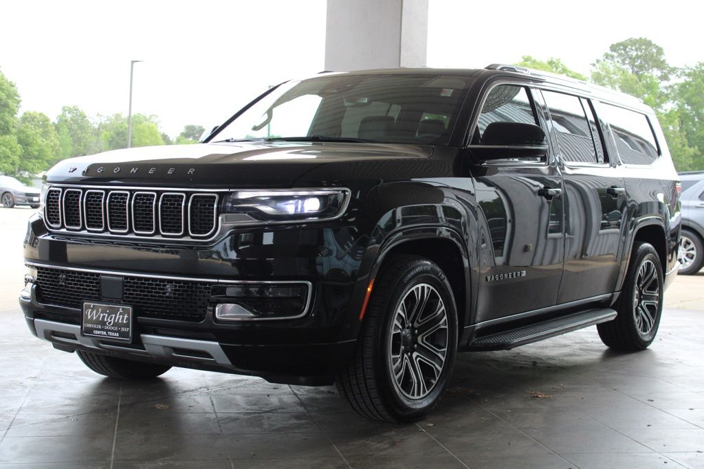2024 Jeep Wagoneer L's photo