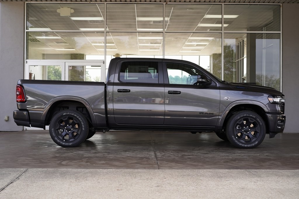 New 2026 Ram 1500 LONE STAR CREW CAB 4X4 5'7 BOX Pickup