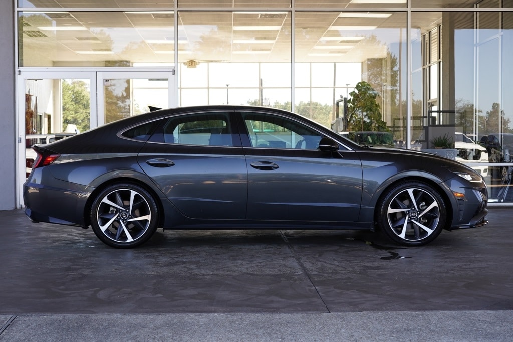 Used 2022 Hyundai Sonata SEL Plus Sedan