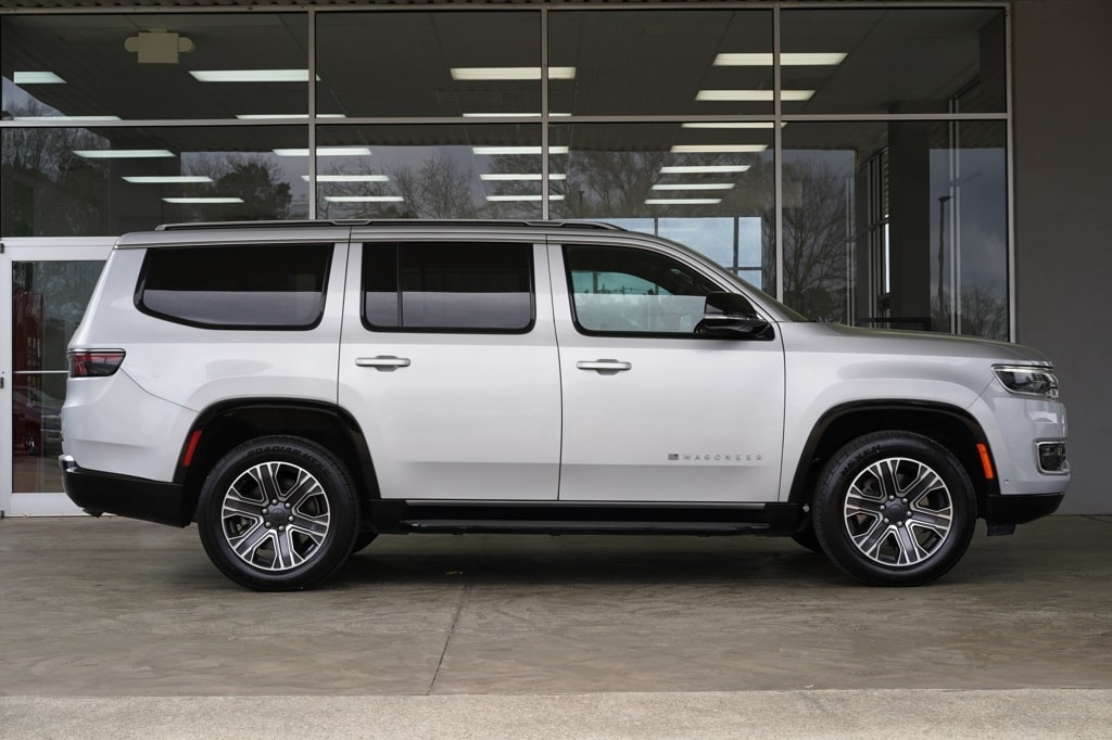 Used 2024 Jeep Wagoneer Series II SUV