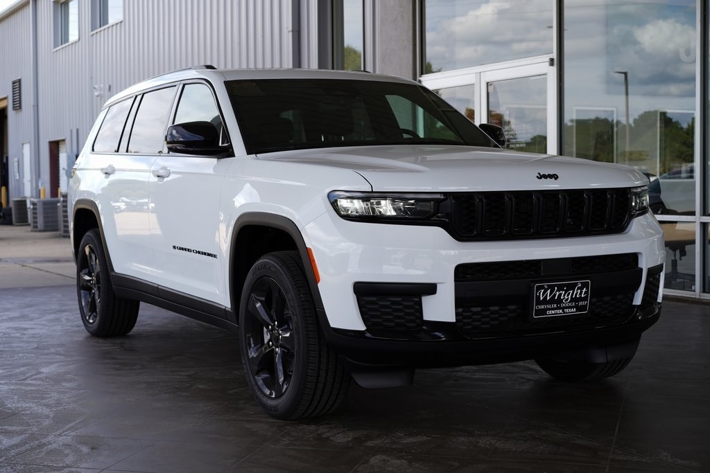 2025 Jeep Grand Cherokee L Altitude's photo